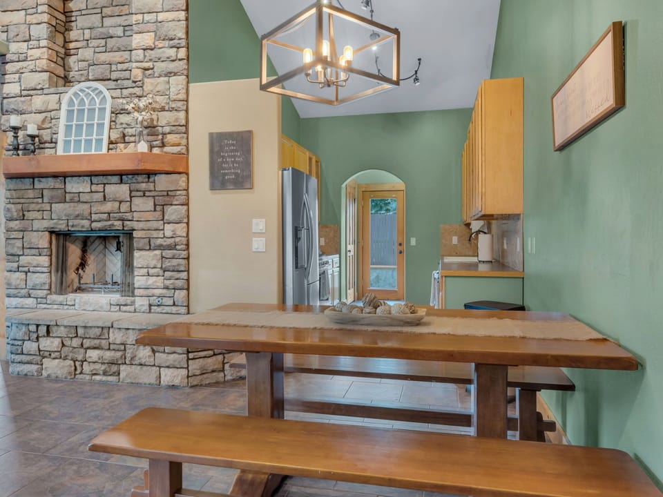 8 person dining room table 