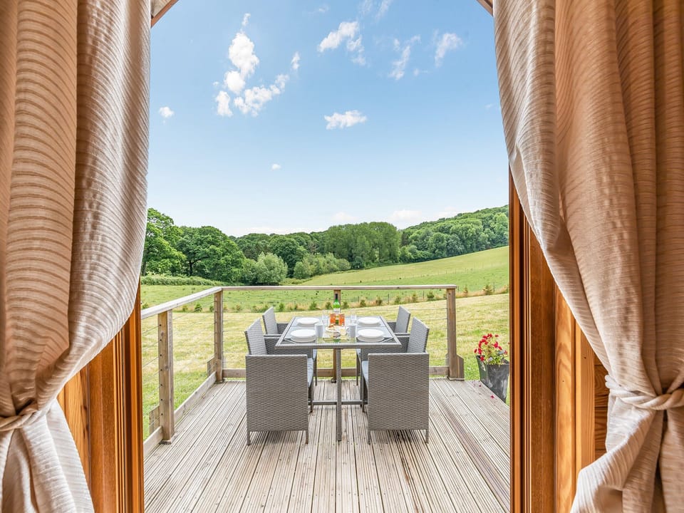 View | Pod Two - Darnells Luxury Glamping, Ross-on-Wye