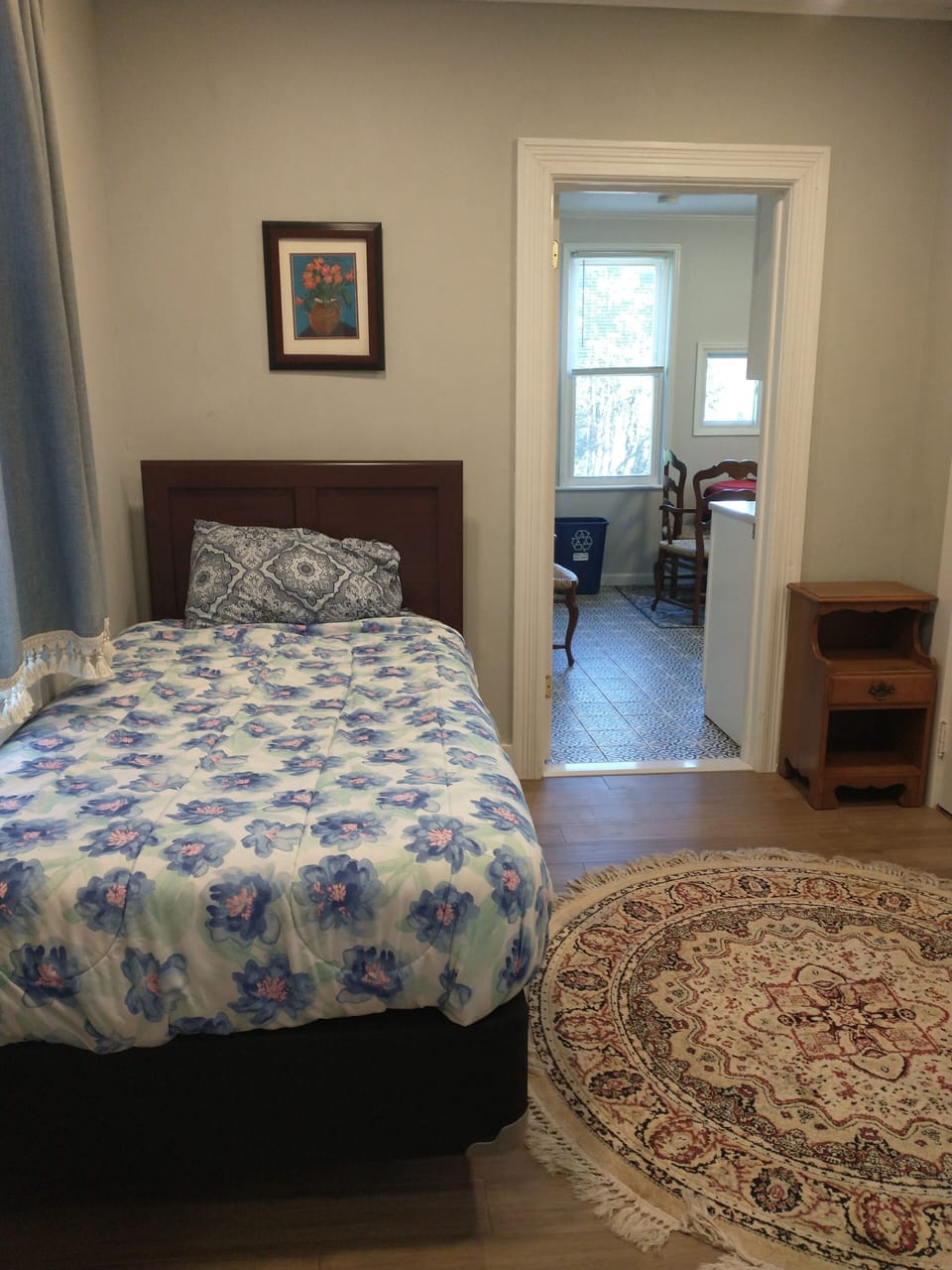 Single bedroom with huge closets.