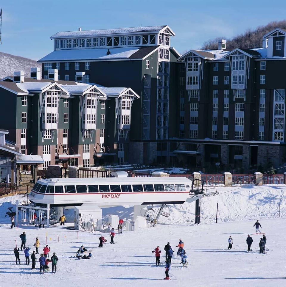Ski-in / ski-out at Payday lift.