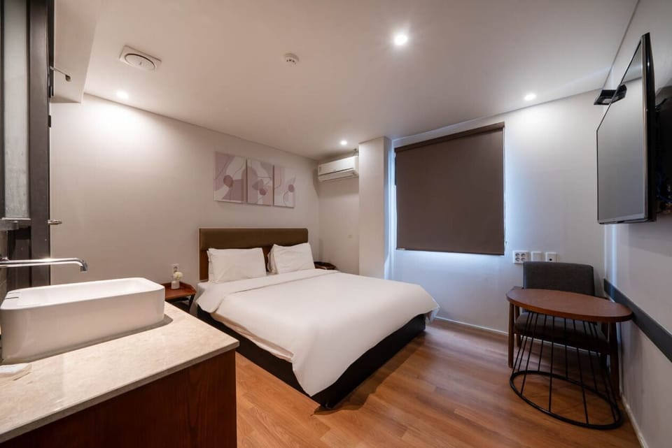 Deluxe Room | Free WiFi, bed sheets