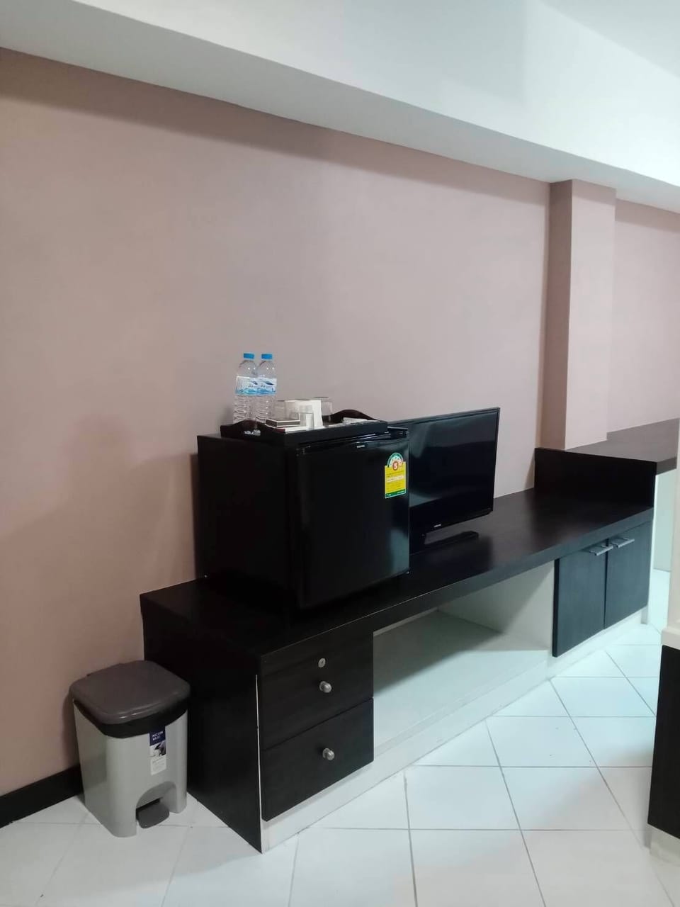 Superior Single Room | Free minibar, blackout drapes, free WiFi, bed sheets