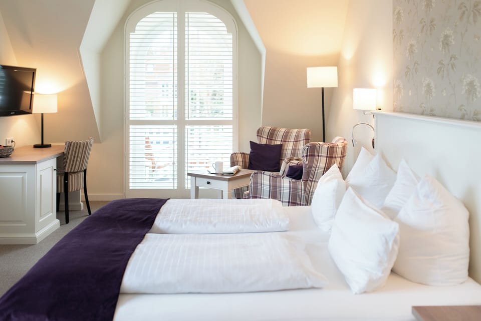 Comfort Double Room, Balcony, Garden View