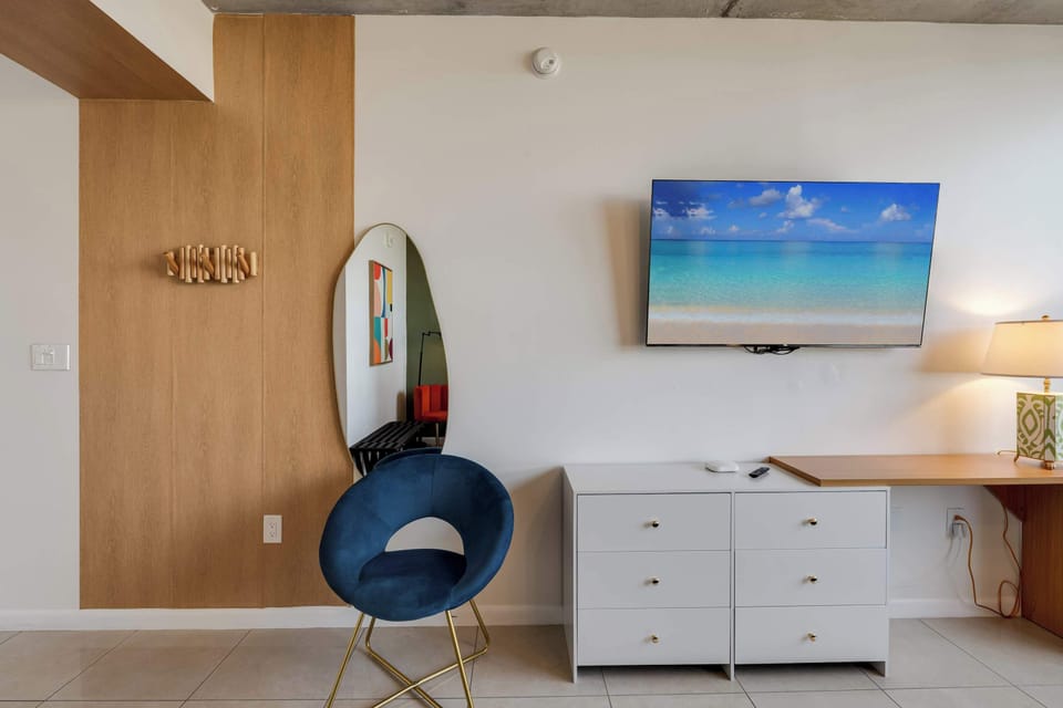 Smart Tv, and extra storage spaces