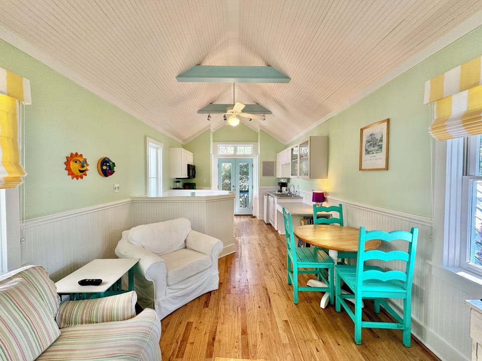 LIVING AND DINING ALTERNATE VIEW