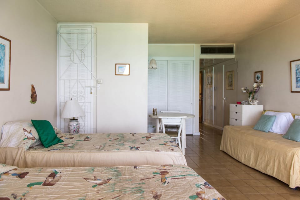 Studio, Multiple Beds, Kitchen, Ocean View | WiFi (surcharge)