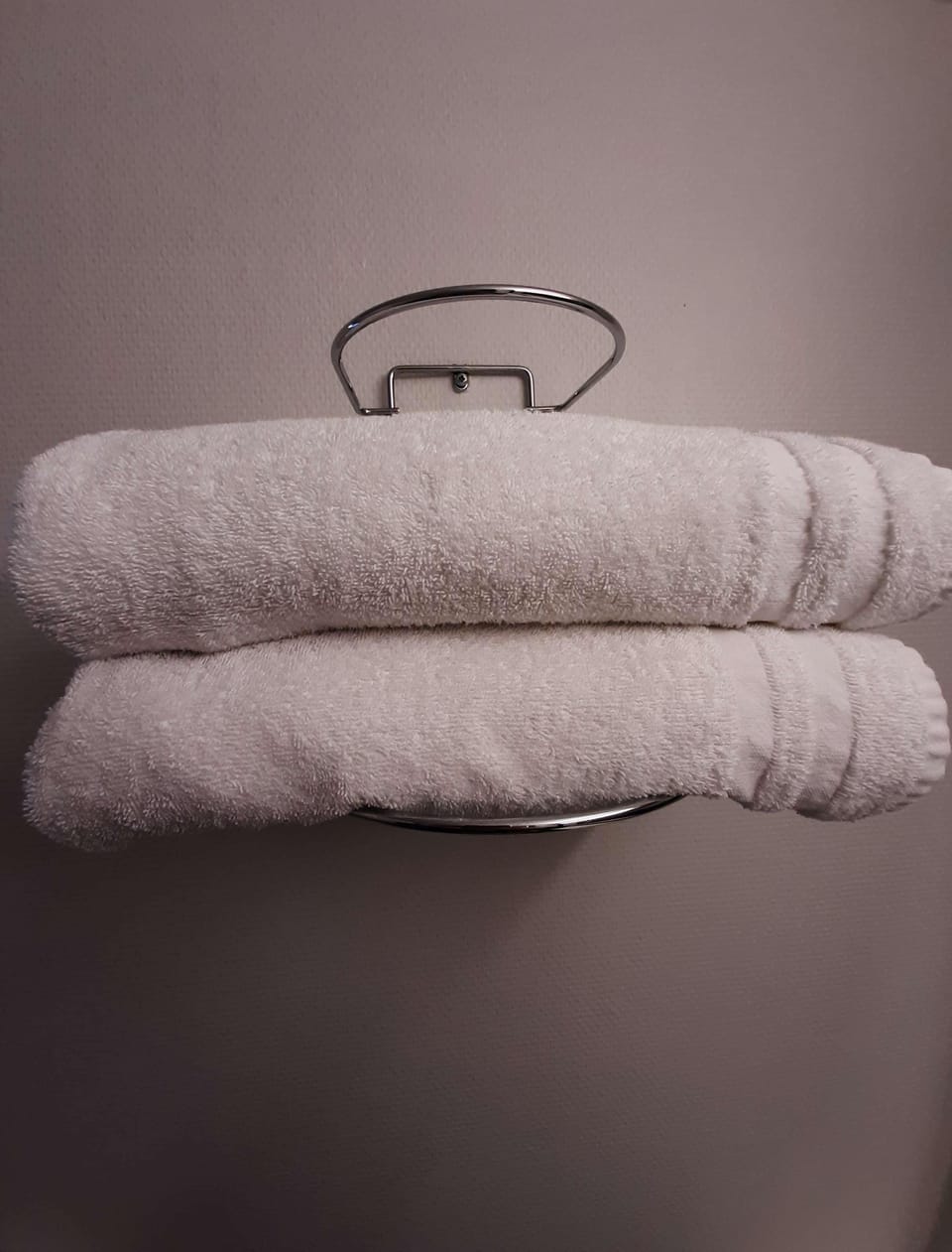 Desk, blackout drapes, soundproofing, free WiFi