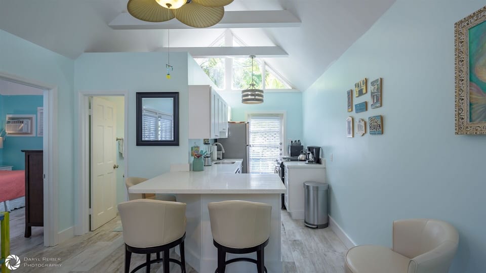 Breakfast bar
