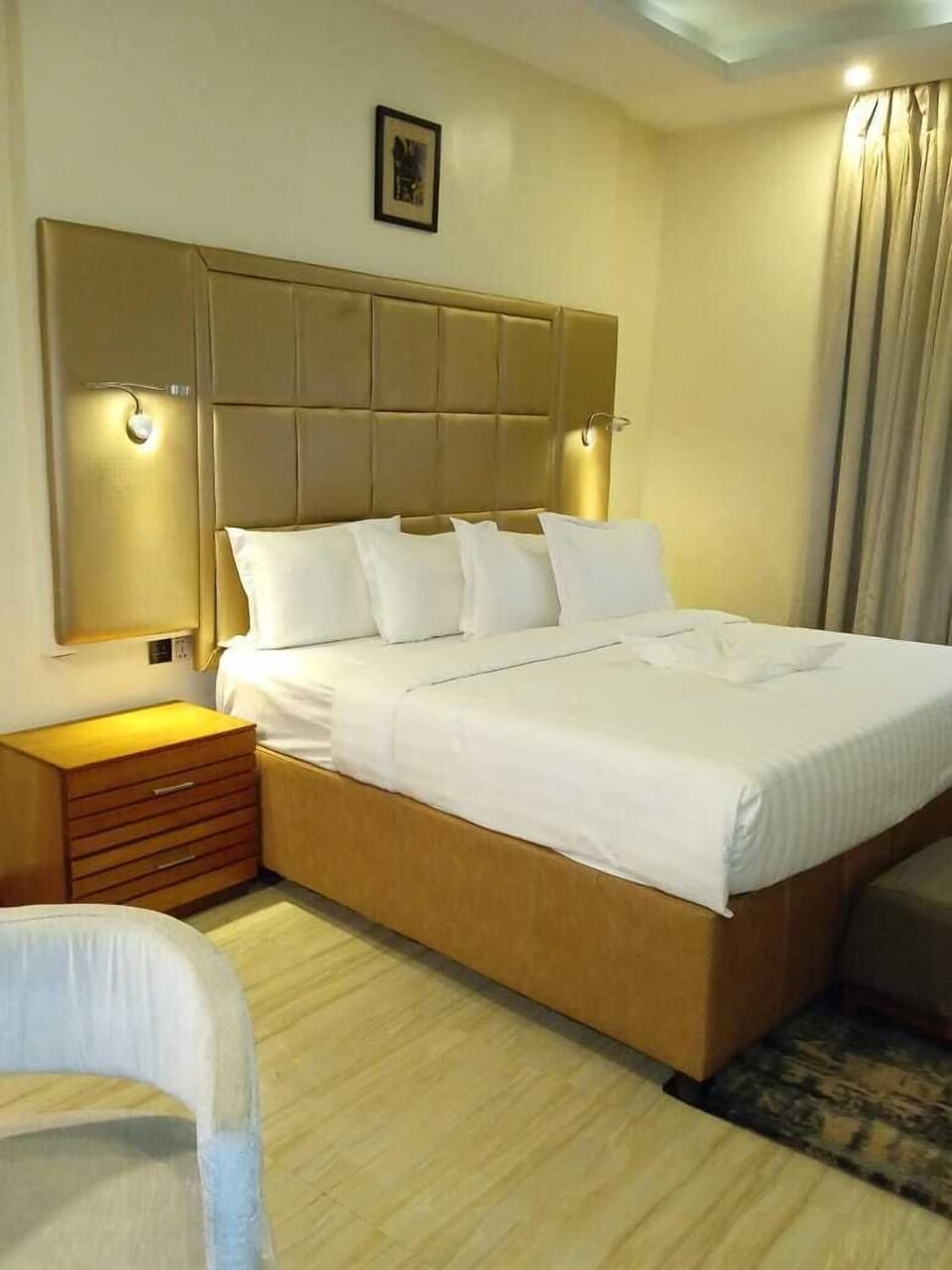 Deluxe Double Room | In-room safe, blackout drapes, free WiFi, bed sheets