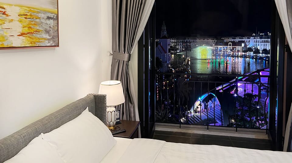 Panoramic Double Room, City View | Desk, blackout drapes, iron/ironing board, bed sheets