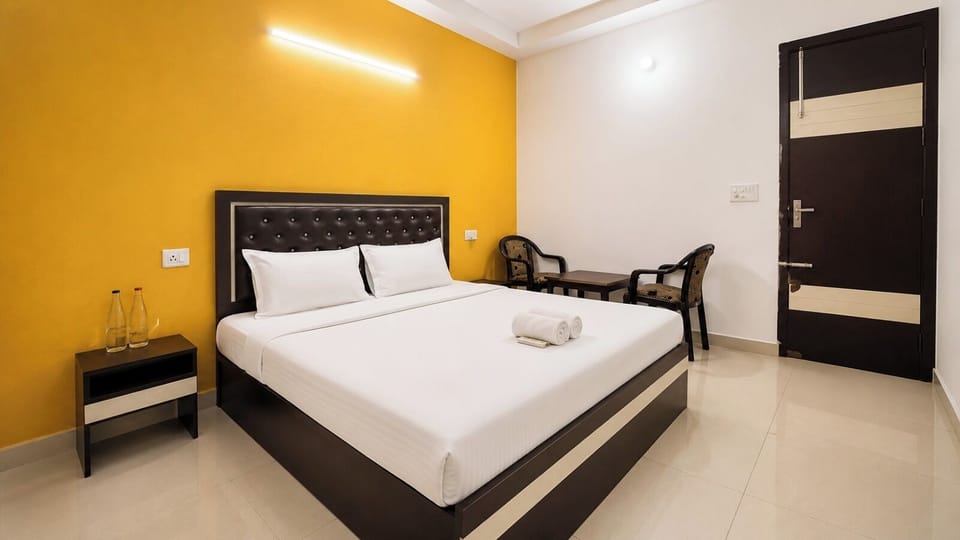 Deluxe Apartment | 1 bedroom, in-room safe, desk, laptop workspace