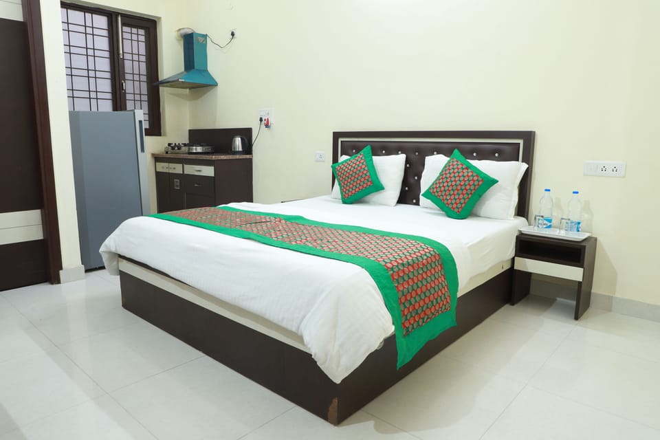 Deluxe Apartment | 1 bedroom, in-room safe, desk, laptop workspace
