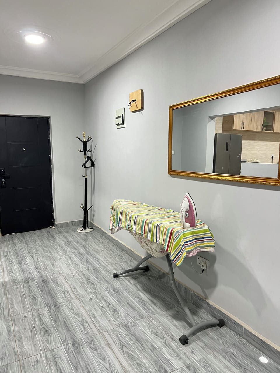 Iron/ironing board