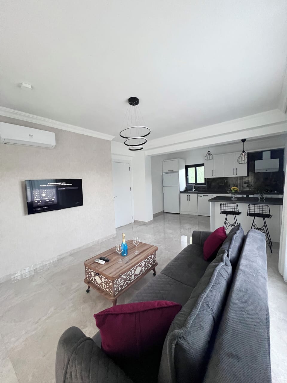 Standard Apartment | Laptop workspace, iron/ironing board, free WiFi, bed sheets