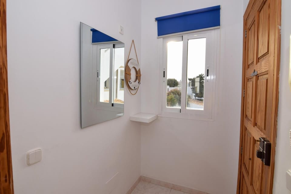 (1) (19)