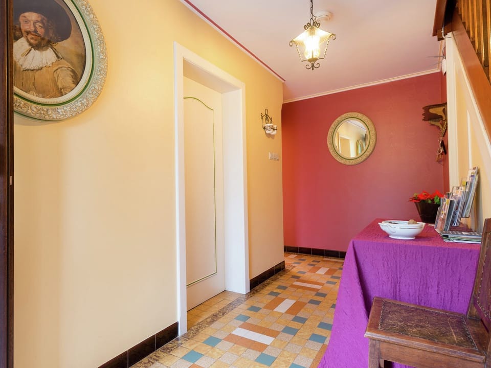 Entrance / Reception
