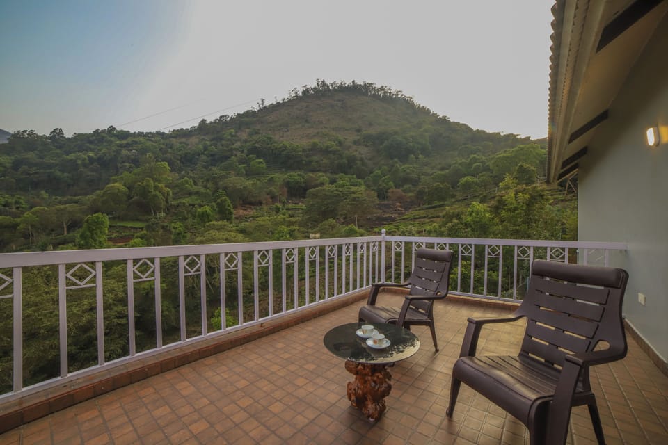 Villa | Balcony