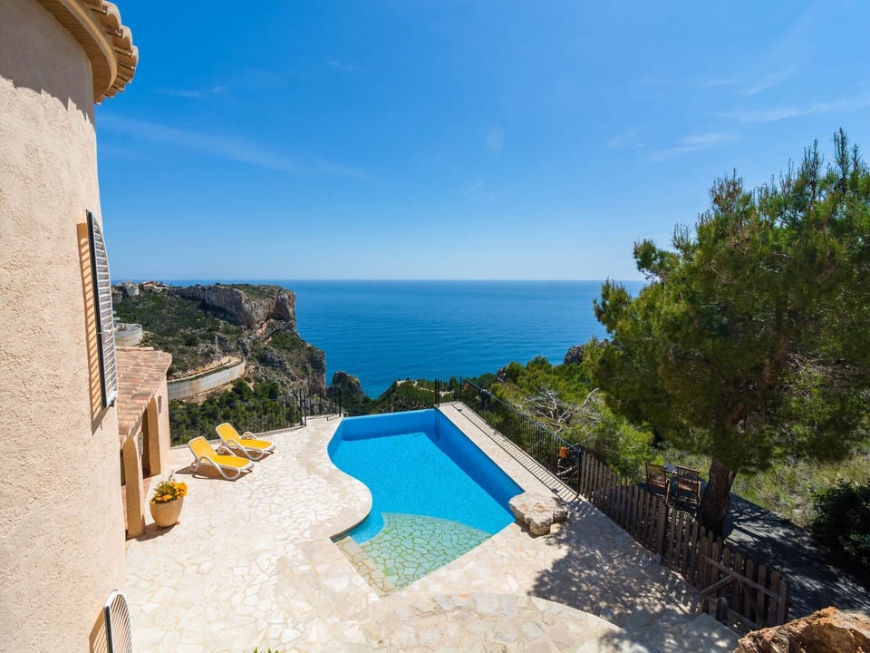 Holiday Home Swimming Pool