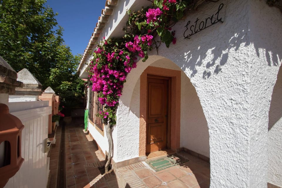 Entrance / Reception