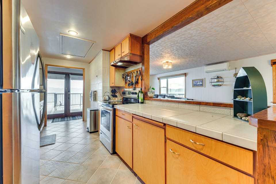 Upper Kitchen | 1st Floor | Cooking Basics