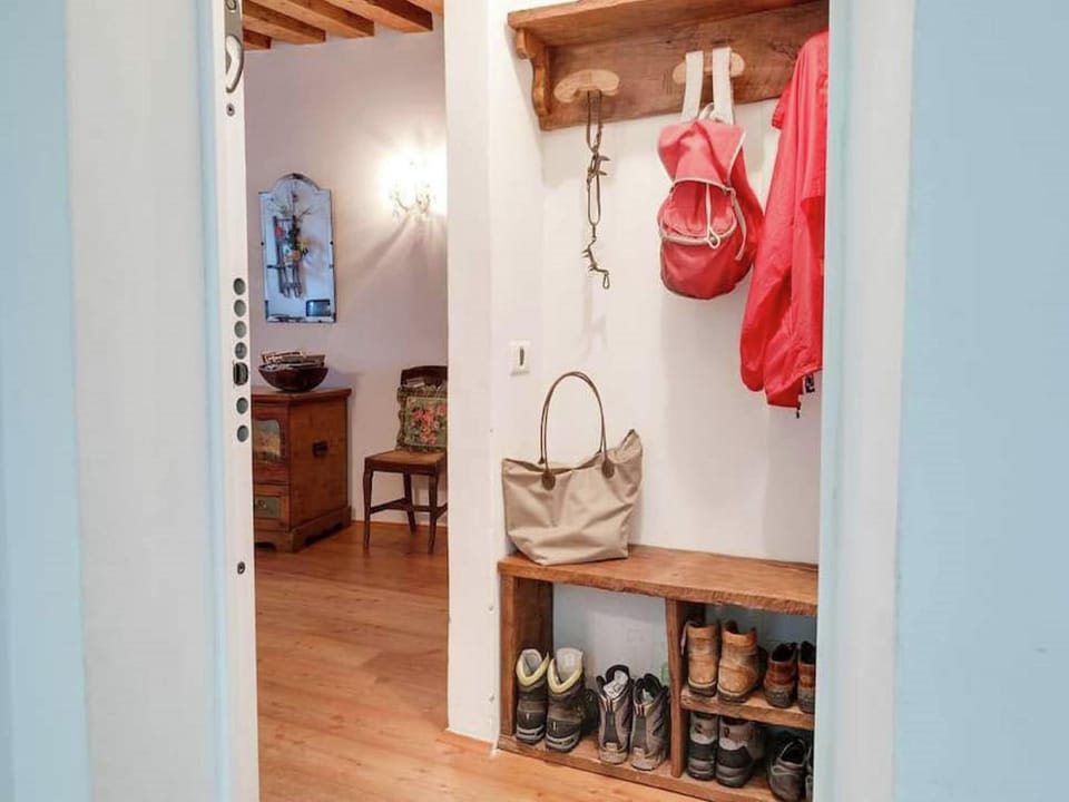 Entrance / Reception