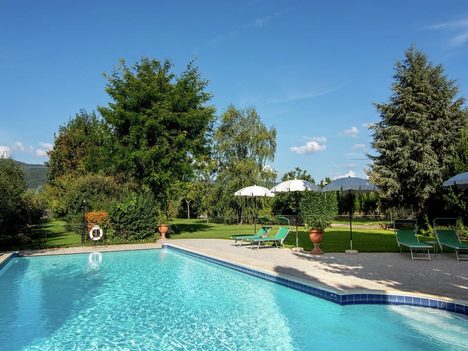 Holiday Home Swimming Pool