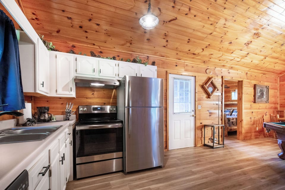 Cook with ease in Sevierville, Tennessee Our fully equipped kitchen.
