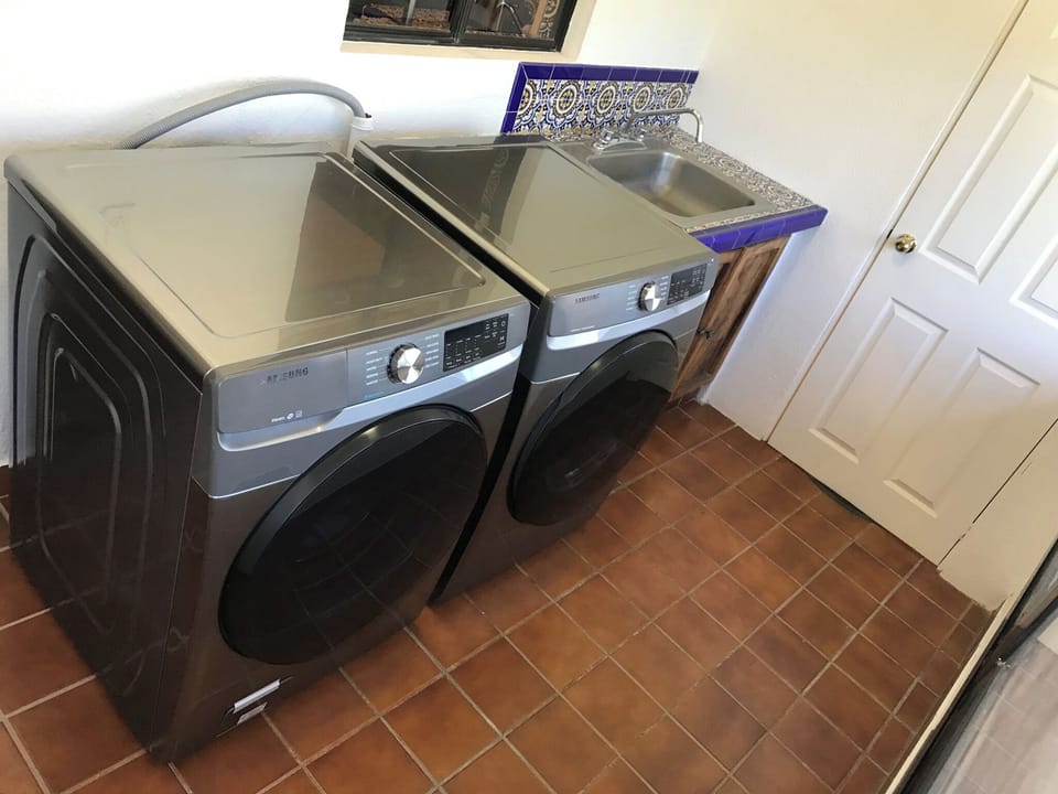 Washer & Dryer