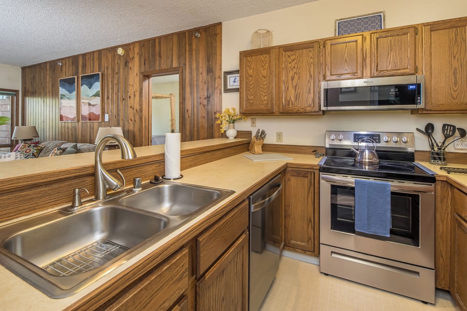 Fully equipped kitchen