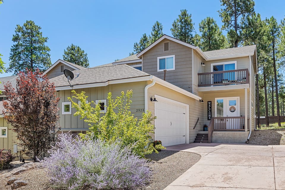 Well-maintained and welcoming exterior
