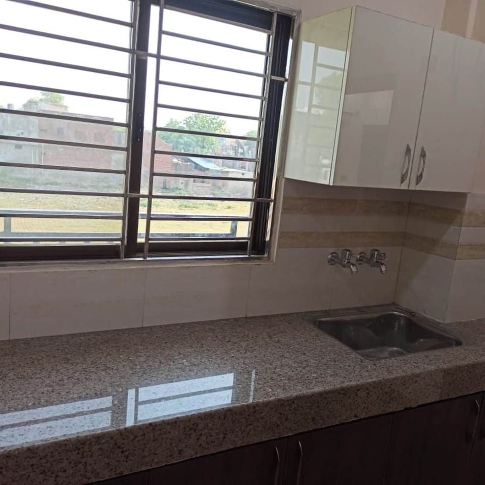 Deluxe Apartment, Balcony, City View | Private kitchen | Fridge, microwave, oven, dishwasher
