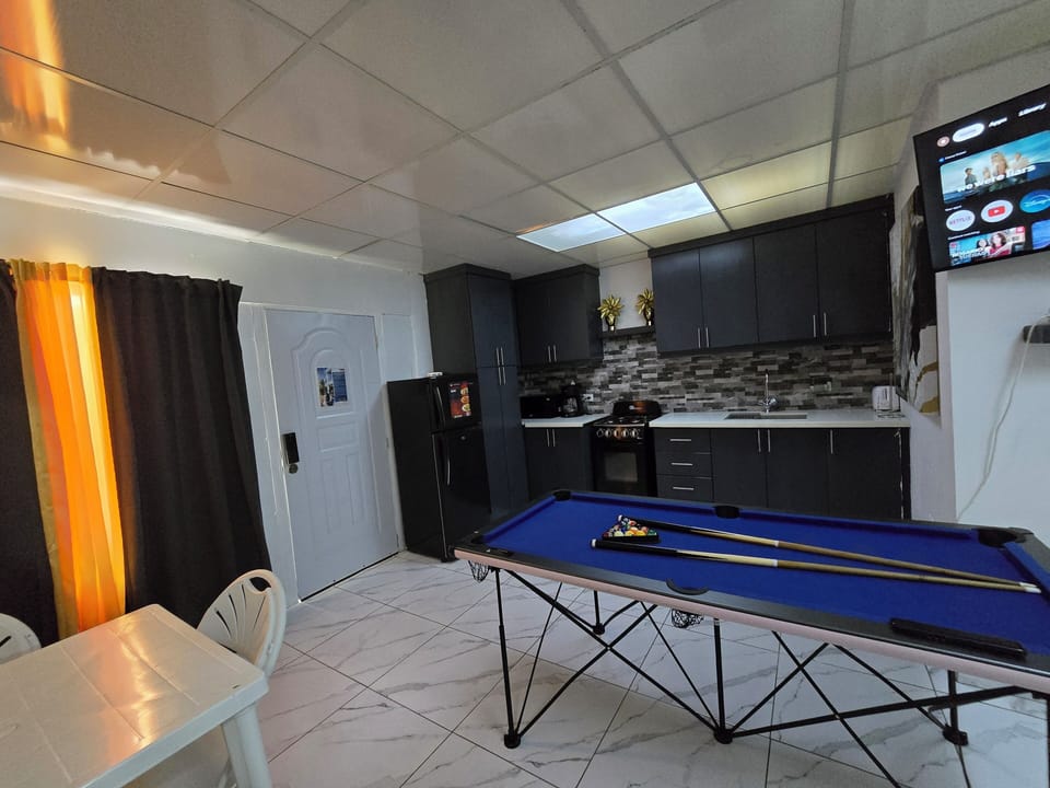 Luxury Condo, 1 Queen Bed with Sofa bed | Living area | 32-inch Smart TV with digital channels, Netflix, Hulu