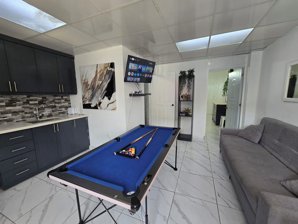 Luxury Condo, 1 Queen Bed with Sofa bed | Living area | 32-inch Smart TV with digital channels, Netflix, Hulu