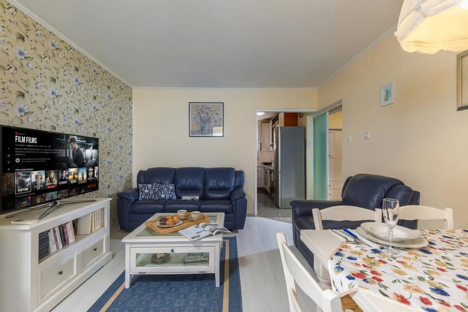 Standard Apartment, 2 Bedrooms, Balcony (Seaview City Apartment Frida) | Living area | TV