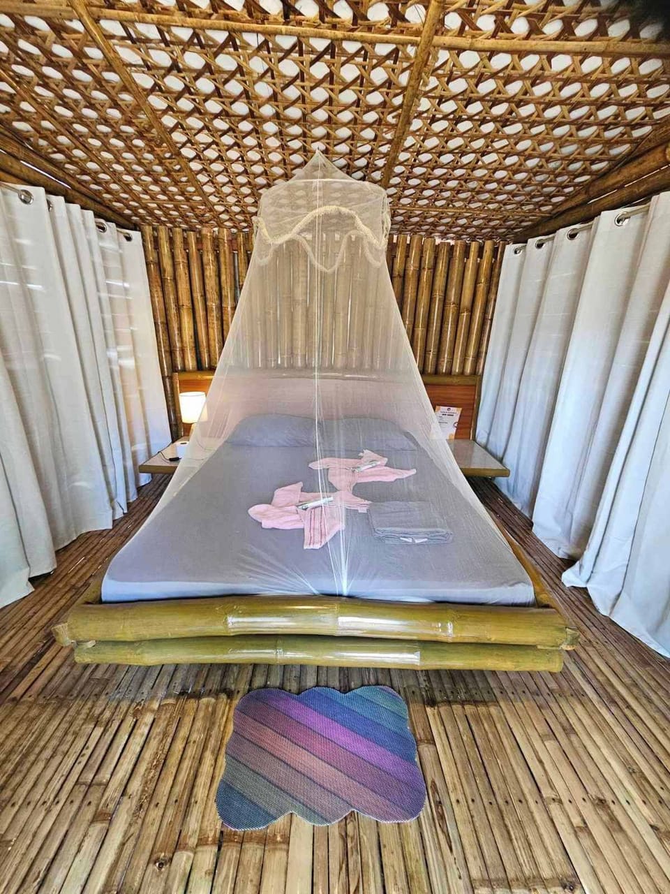 Basic Cabin | Free WiFi, bed sheets