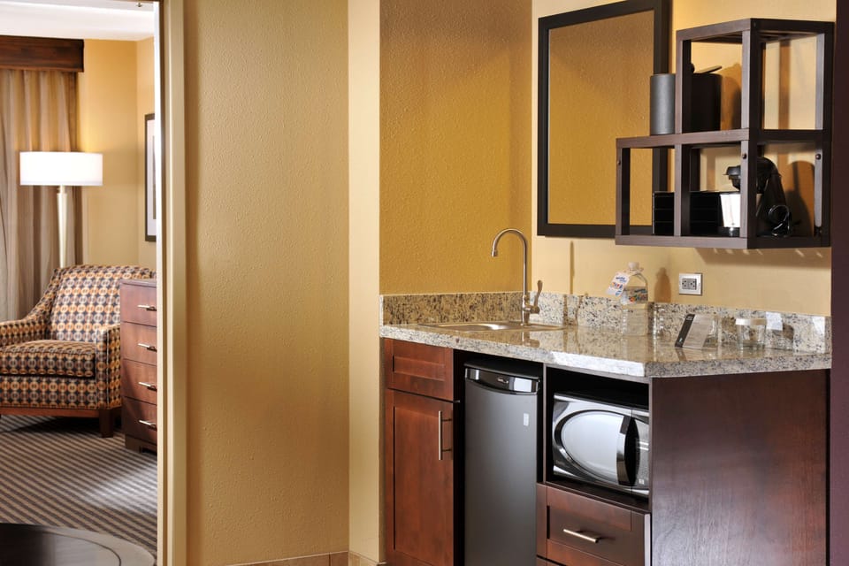 Fridge, microwave, coffee/tea maker
