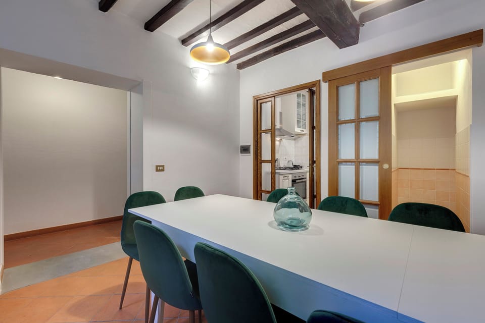 Apartment | Living area | Flat-screen TV