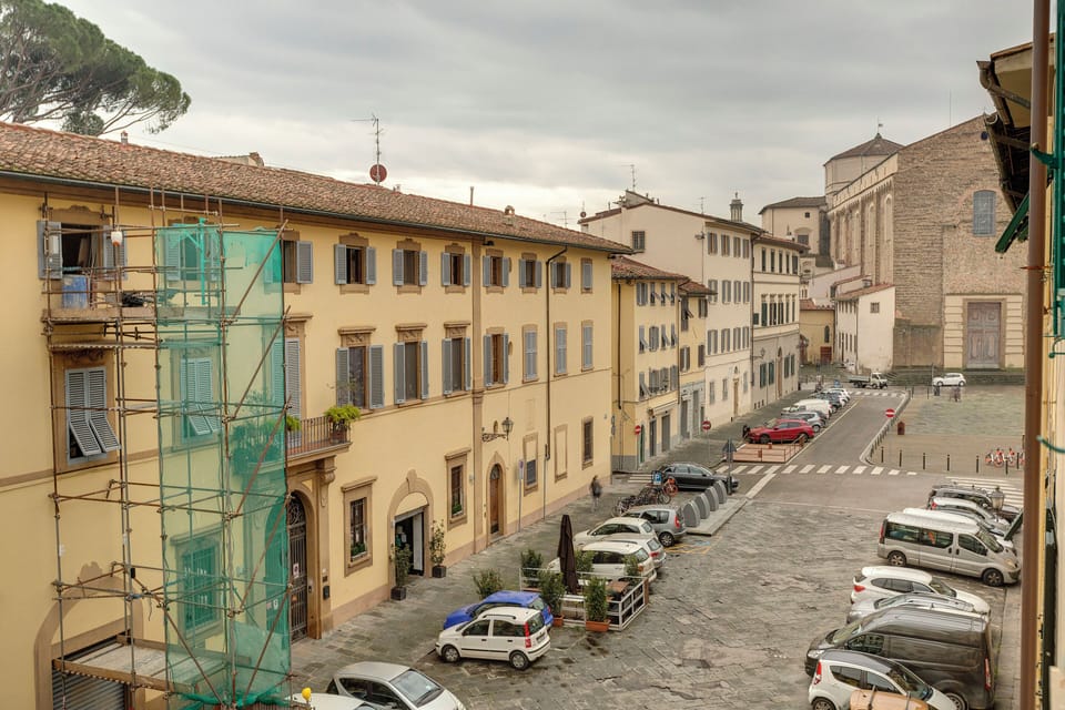 Apartment | Street view