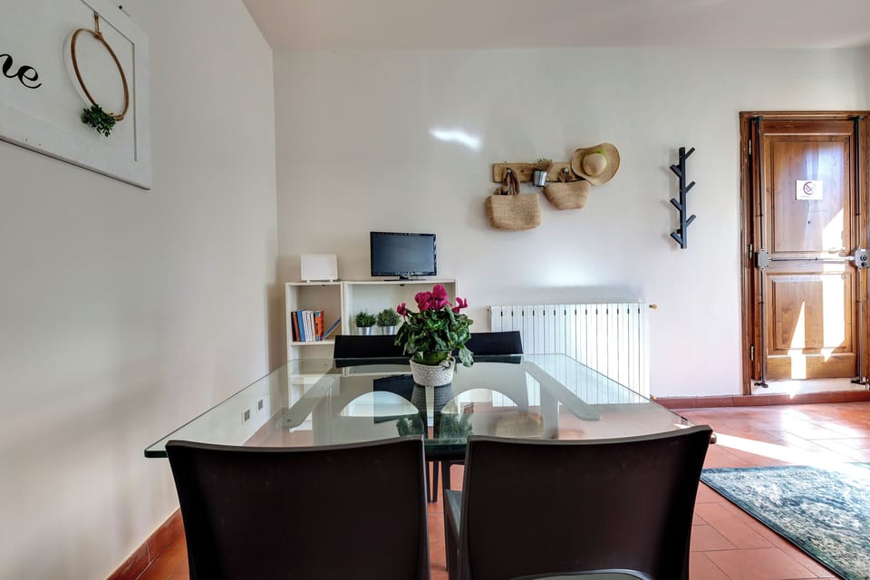 Apartment | Dining room