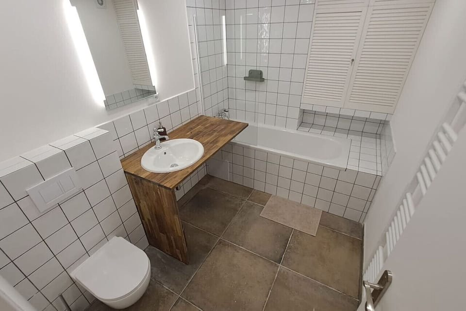 luxurious bathroom