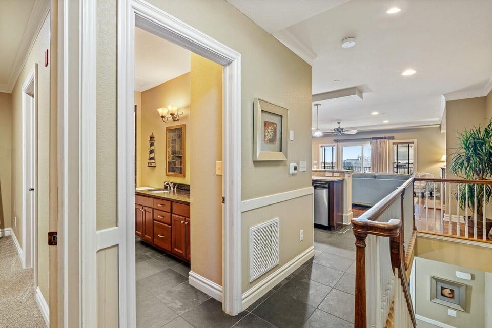 FFR_CSC 3H_LA_Dining_Kitchen_Rental_ints-1 copy