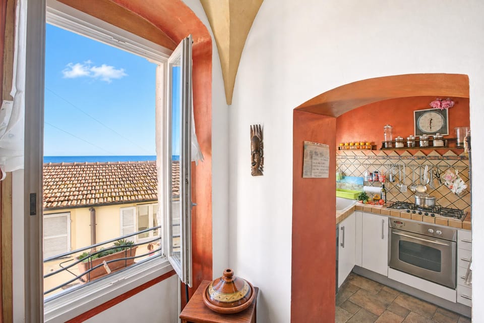 Standard Apartment, 2 Bedrooms, Balcony (Like A Dream in Sanremo, Apartment) | Private kitchen
