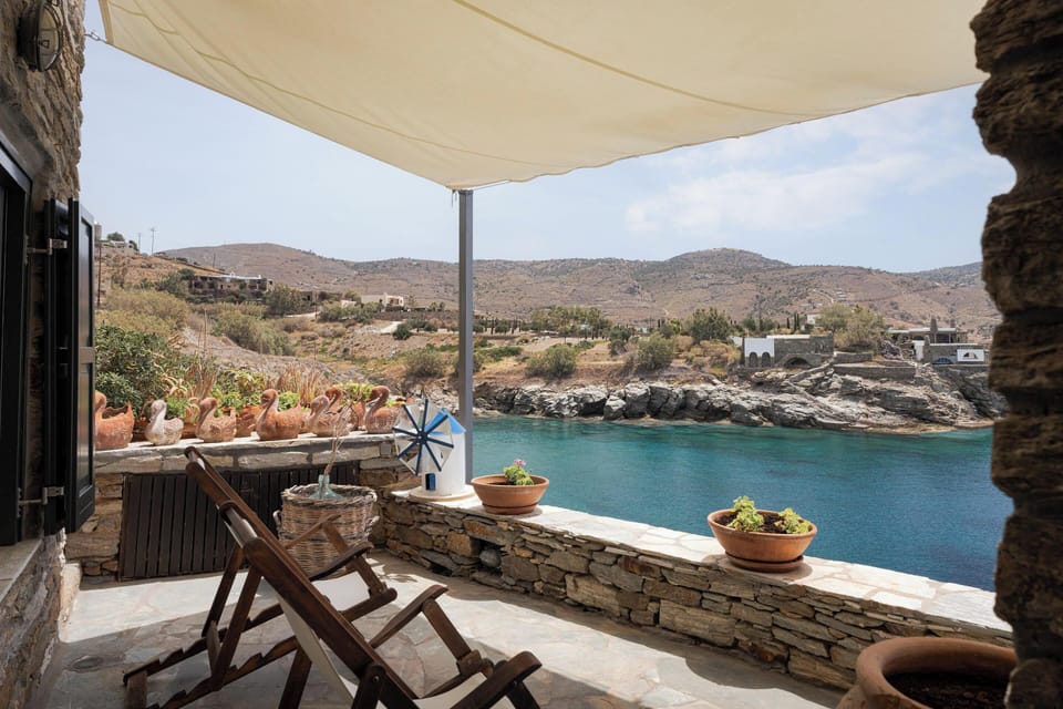 Traditional Apartment, 2 Bedrooms, Sea View, Beachfront | 2 bedrooms, Egyptian cotton sheets, premium bedding, soundproofing