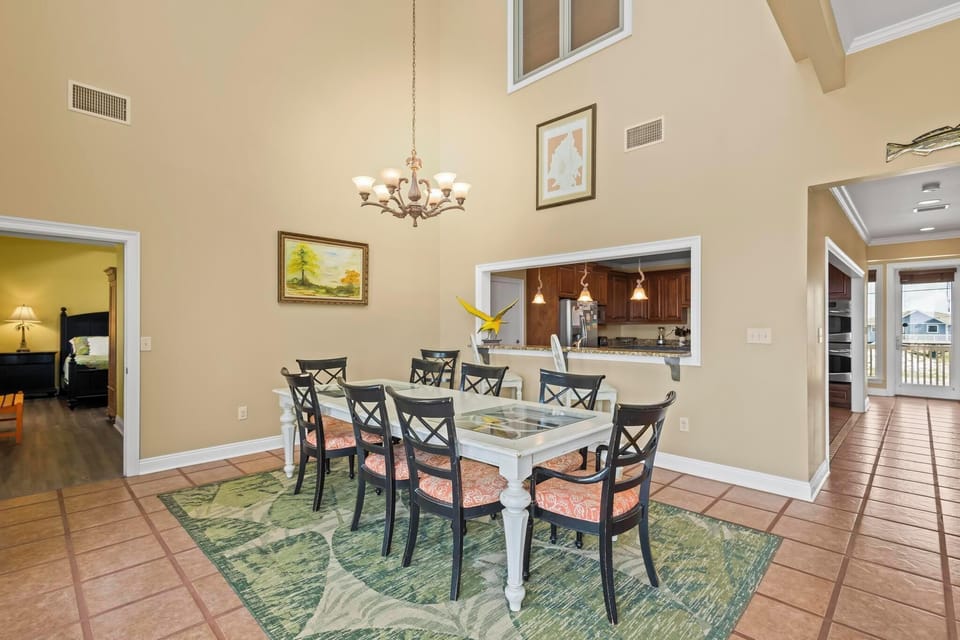 Yellowbird Too Dining Area