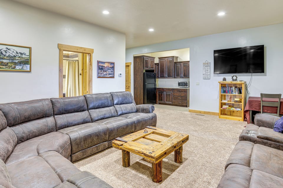 House (Multiple Bedrooms) | Interior