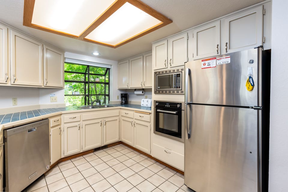Kitchen - Main Level