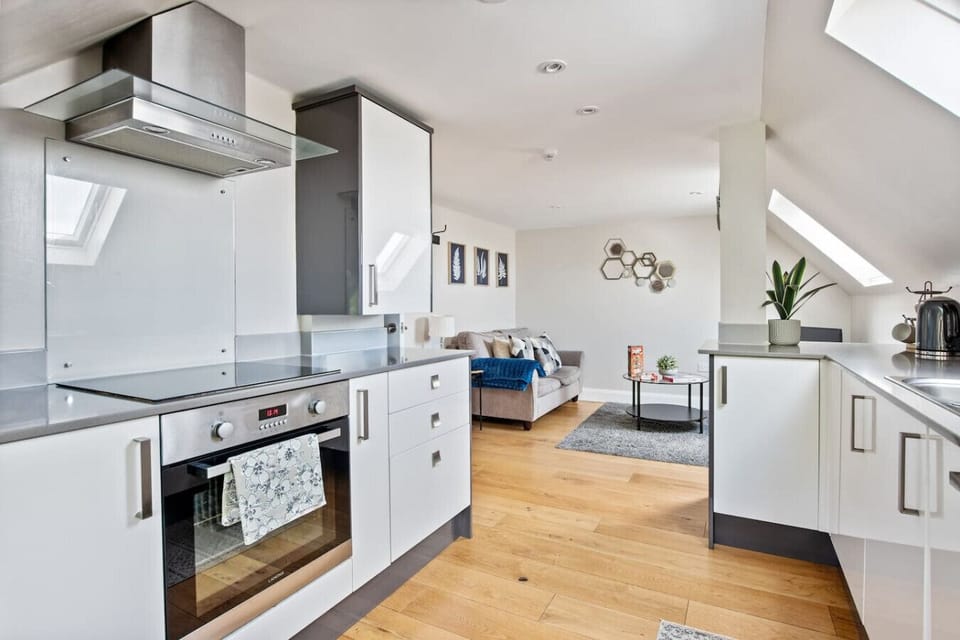 Fully equipped open plan kitchen
