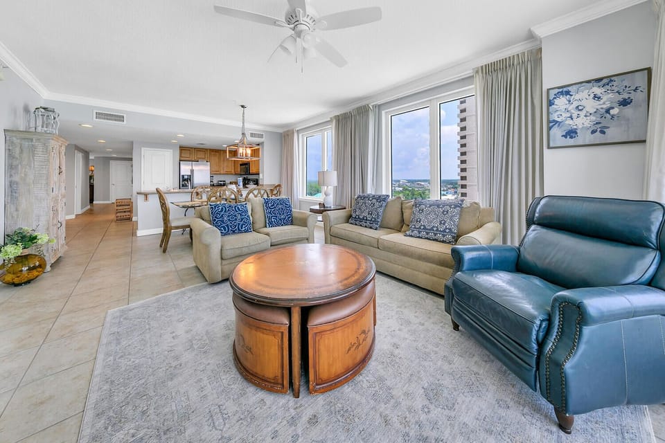 Living room to kitchen