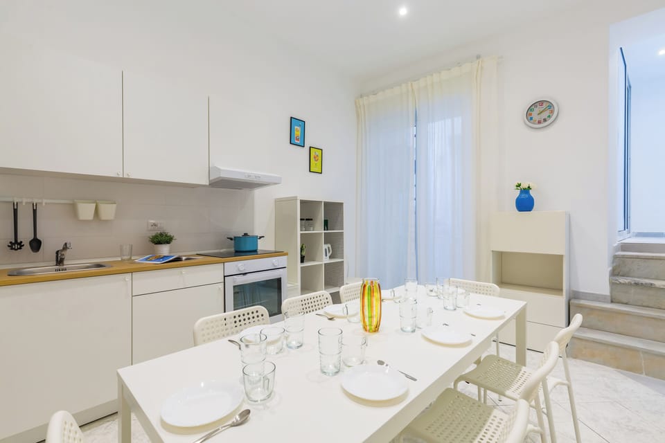 Apartment | Private kitchen | Full-size fridge, oven, stovetop, electric kettle