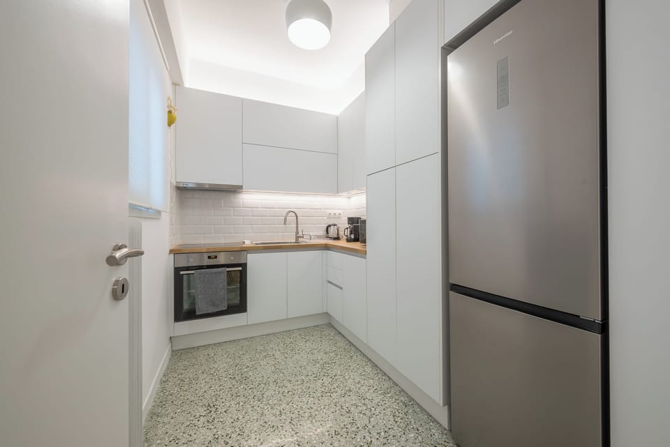 Comfort Apartment, City View | Private kitchen | Espresso maker, coffee/tea maker, electric kettle